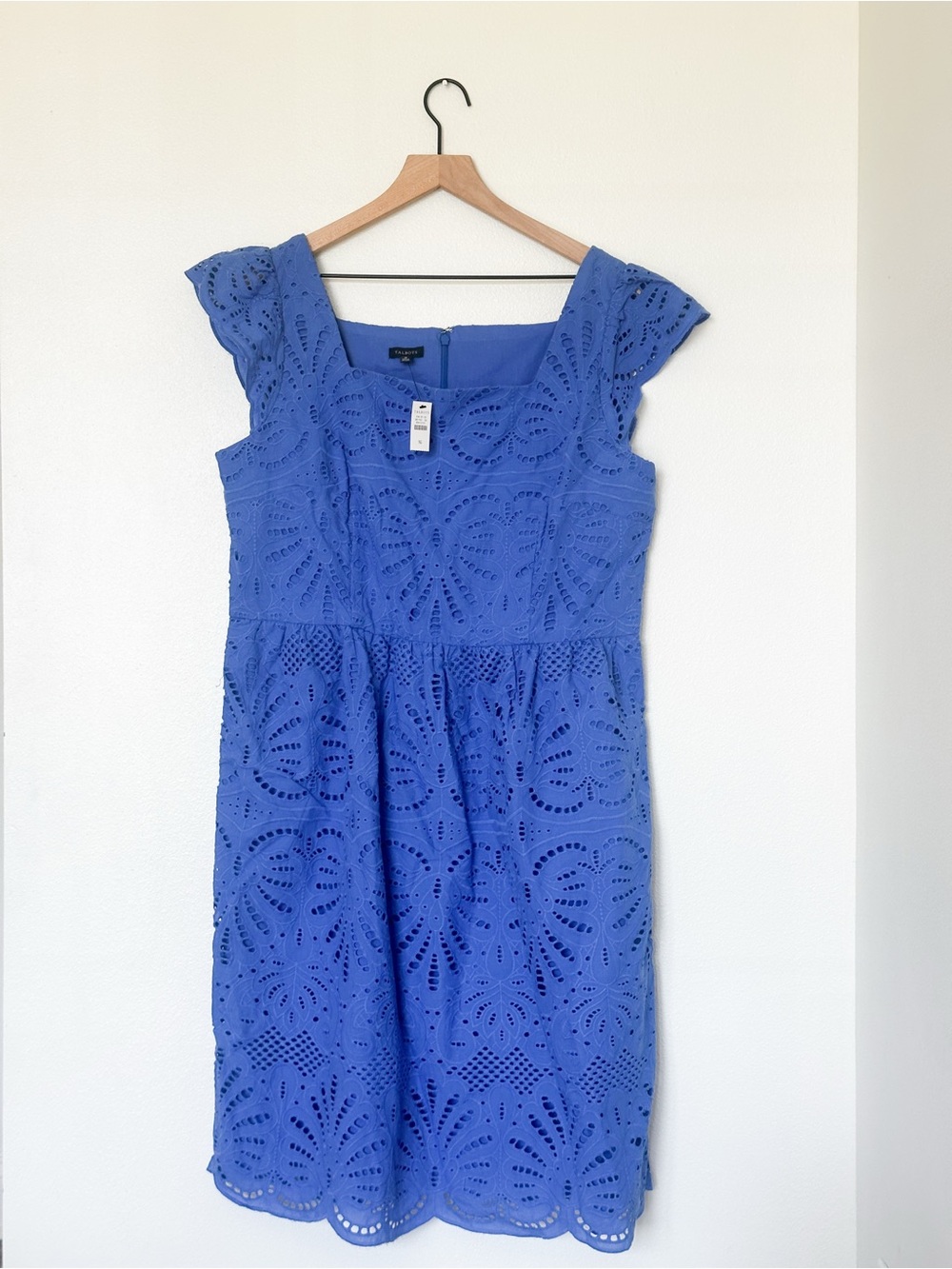 NWT Talbots Summer Blue Eyelet and Lined Fitted Waist Dress Size 16